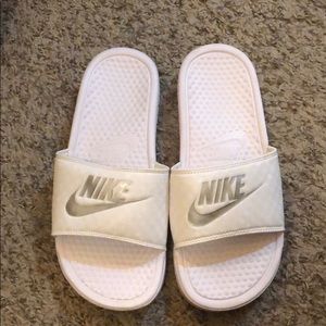 Nike slides